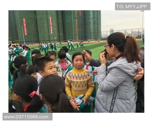 波拉克足球：探索这项运动背后的激情与文化传承