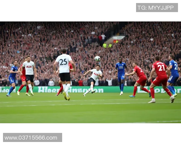 足球3号球服的魅力与风采解析让你成为场上最耀眼的明星